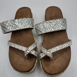 Madden Girl Silver Rhinestone and Brown Sandals Fun Whimscal Sz 7.5